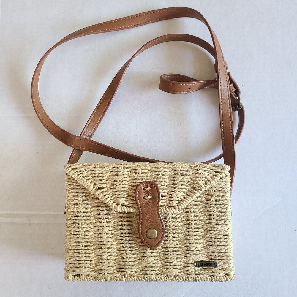 Billabong Woven Straw Crossbody Bag Tan Envelope Flap Boho Beach Clutch